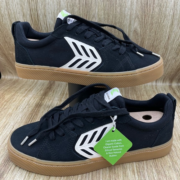 Cariuma Other - Cariuma Catiba Pro Low Black Gum Ivory Shoes